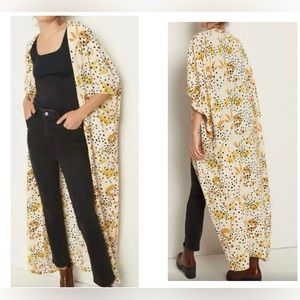 Anthropologie Cream and Gold Floral Kimono